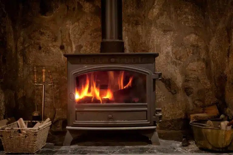 comment allumer un poele a bois rapidement 1